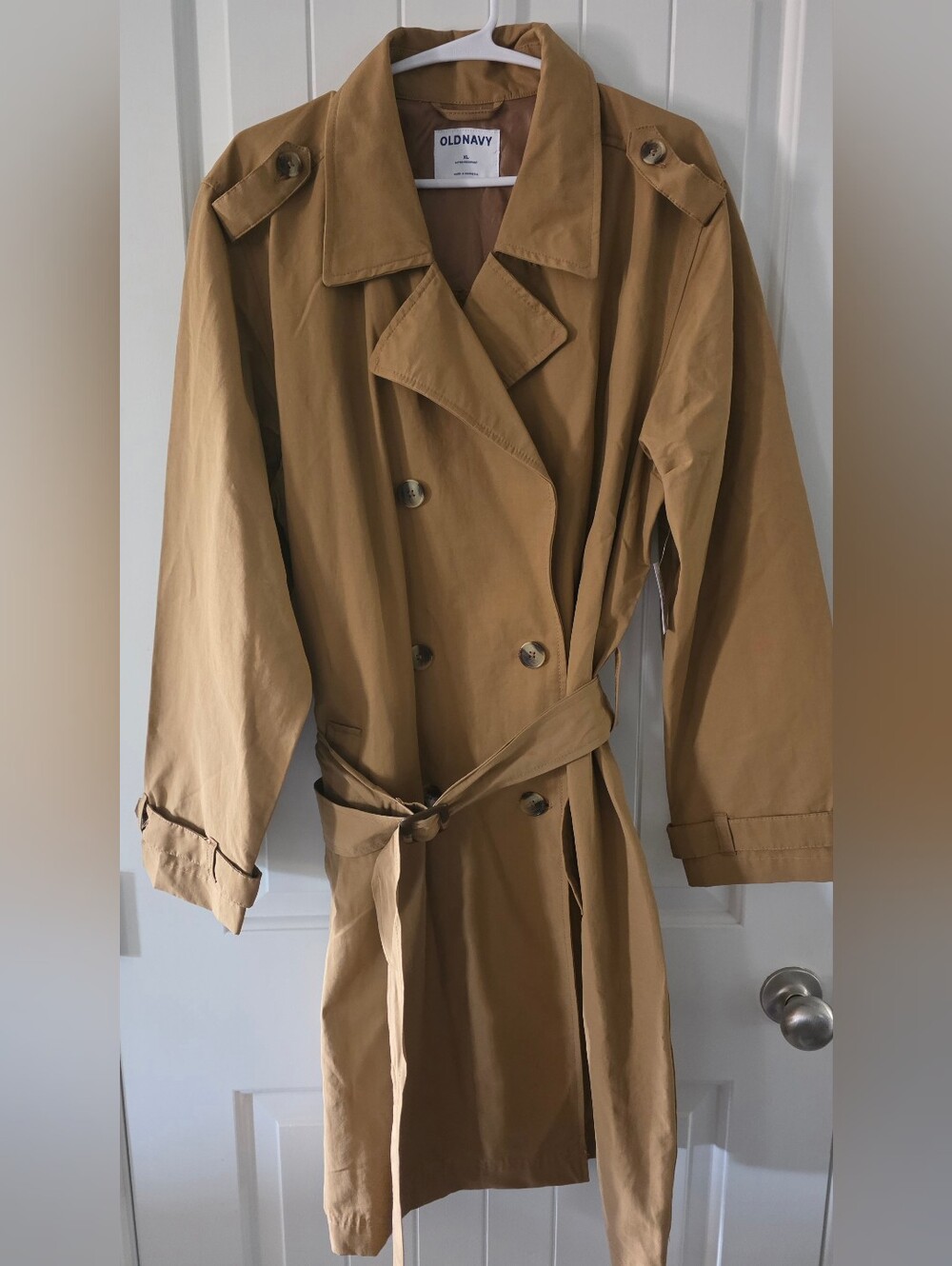 Old Navy Women's Tan Trench Coat with Belt